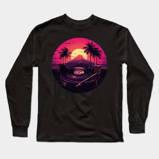 Turntable Vinyl in the Synthwave 80s eighties style palm trees Long Sleeve T-Shirt